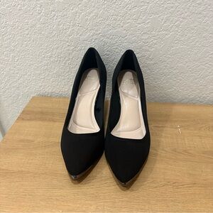 Jones New York Belfry Black Pointed Toe Heels